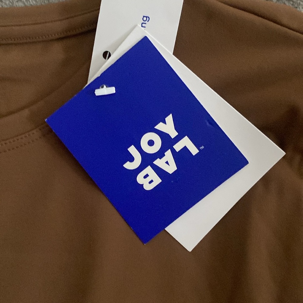 JoyLab Brown Crop Top Fitted Short Sleeve - Picture 3 of 5